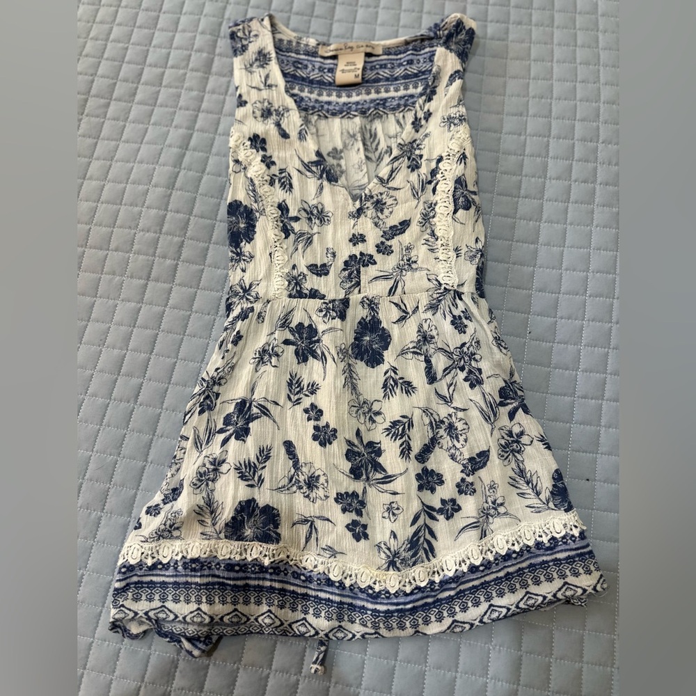 American Rag Cie Blue Floral Blouse M